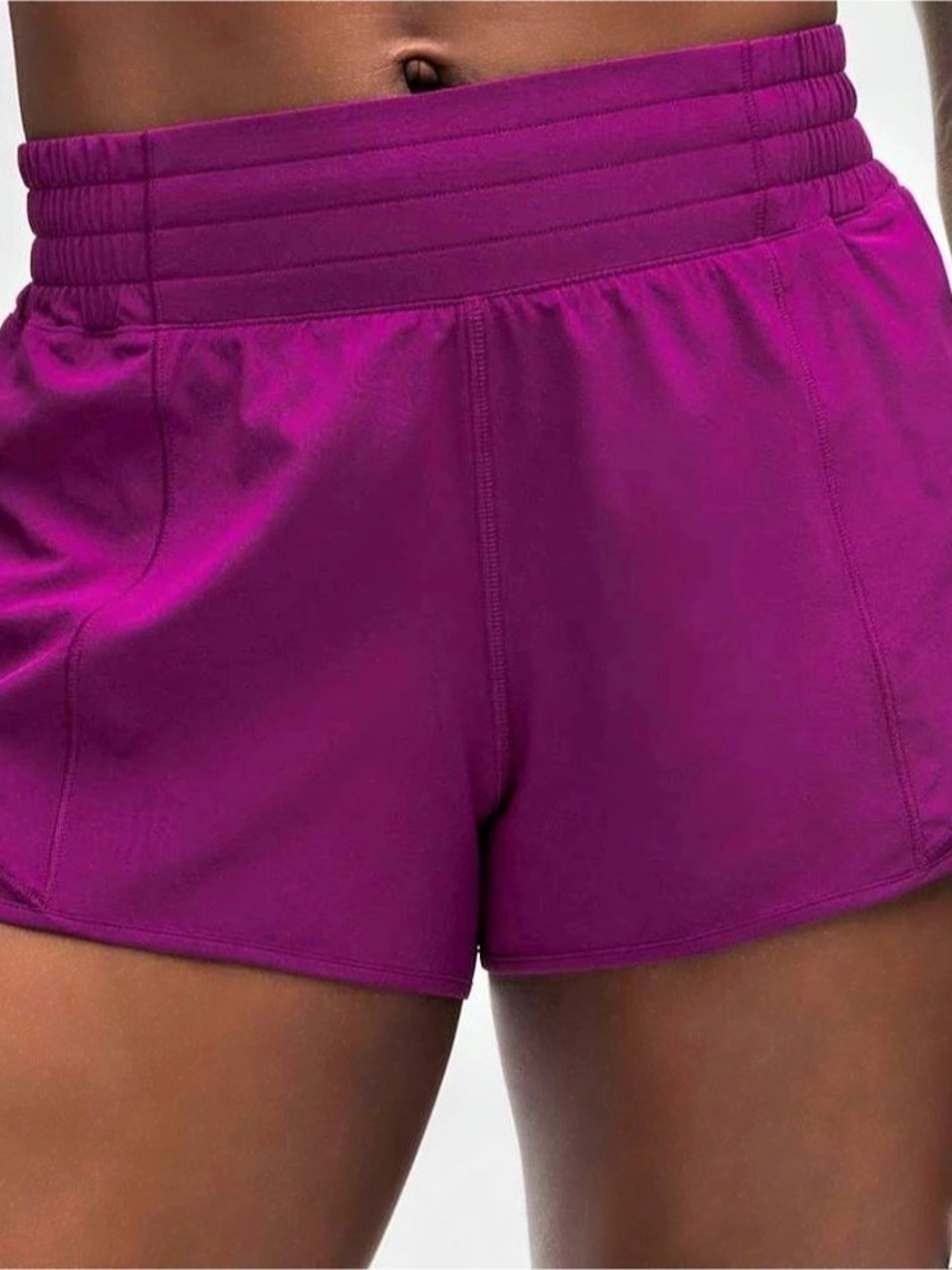 lululemon Hotty Hot Shorts 2.5 high rise Athletic Shorts in chilled grape size 1